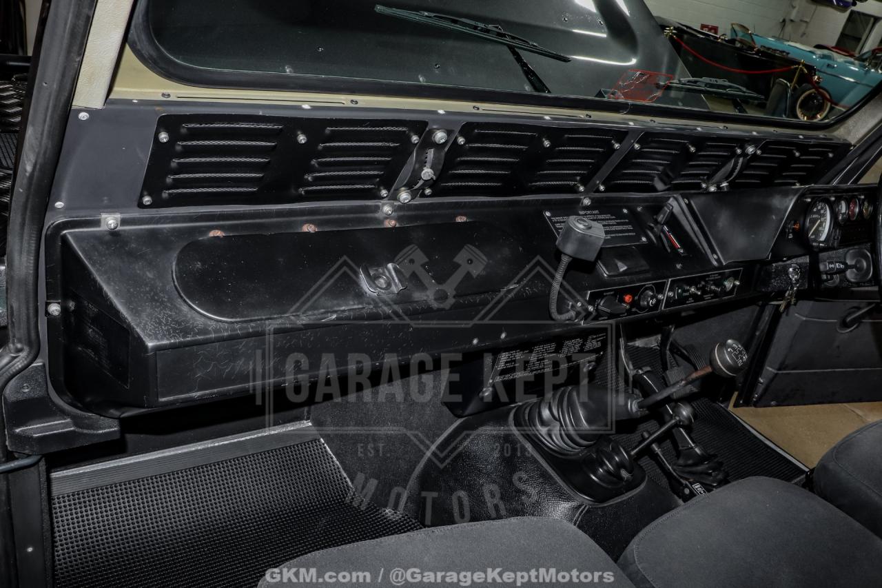 1989 Land Rover Defender 110 Perentie 6x6