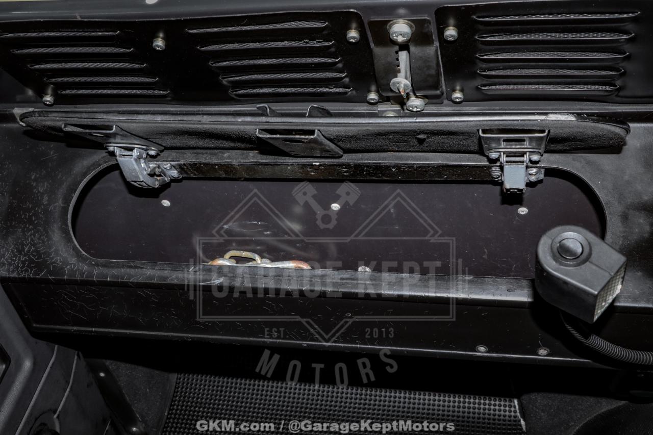 1989 Land Rover Defender 110 Perentie 6x6