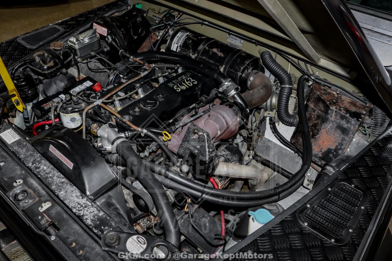 1989 Land Rover Defender 110 Perentie 6x6