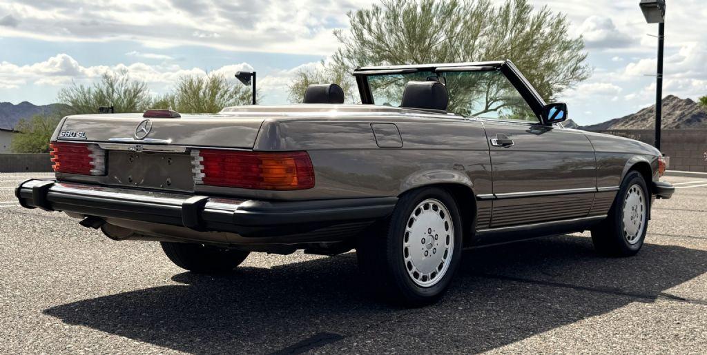 1989 Mercedes - Benz 560SL