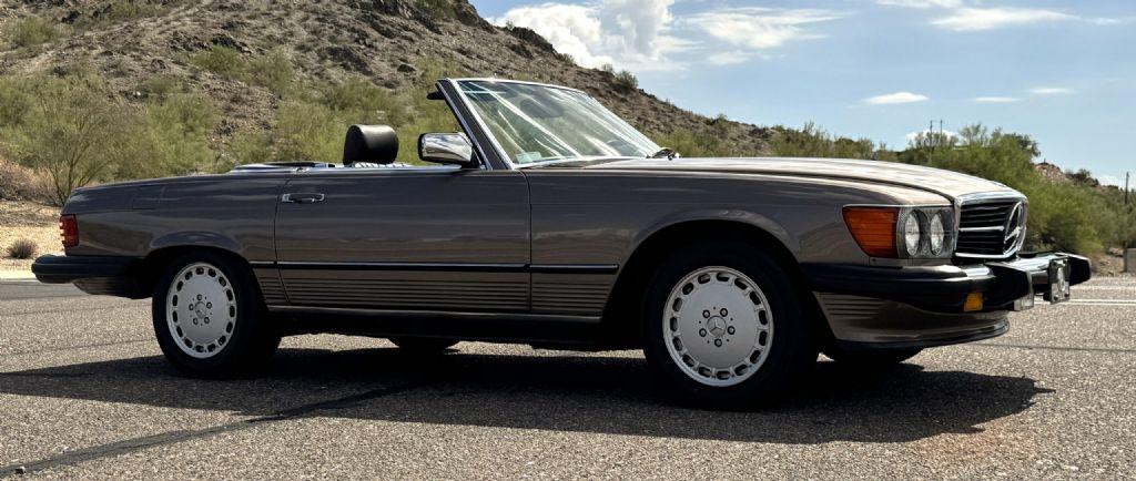 1989 Mercedes - Benz 560SL