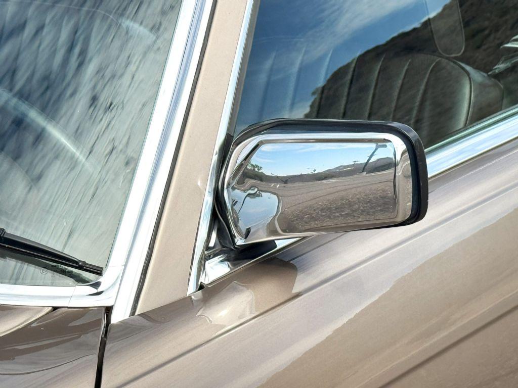 1989 Mercedes - Benz 560SL