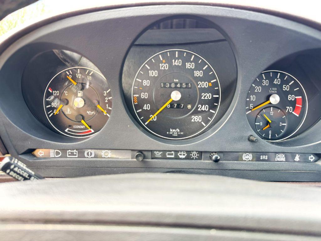 1989 Mercedes - Benz 560SL