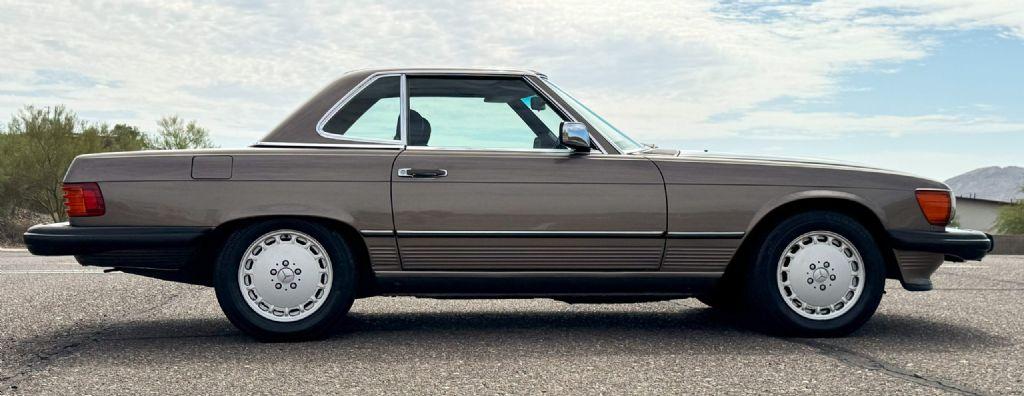 1989 Mercedes - Benz 560SL