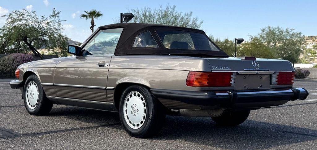 1989 Mercedes - Benz 560SL