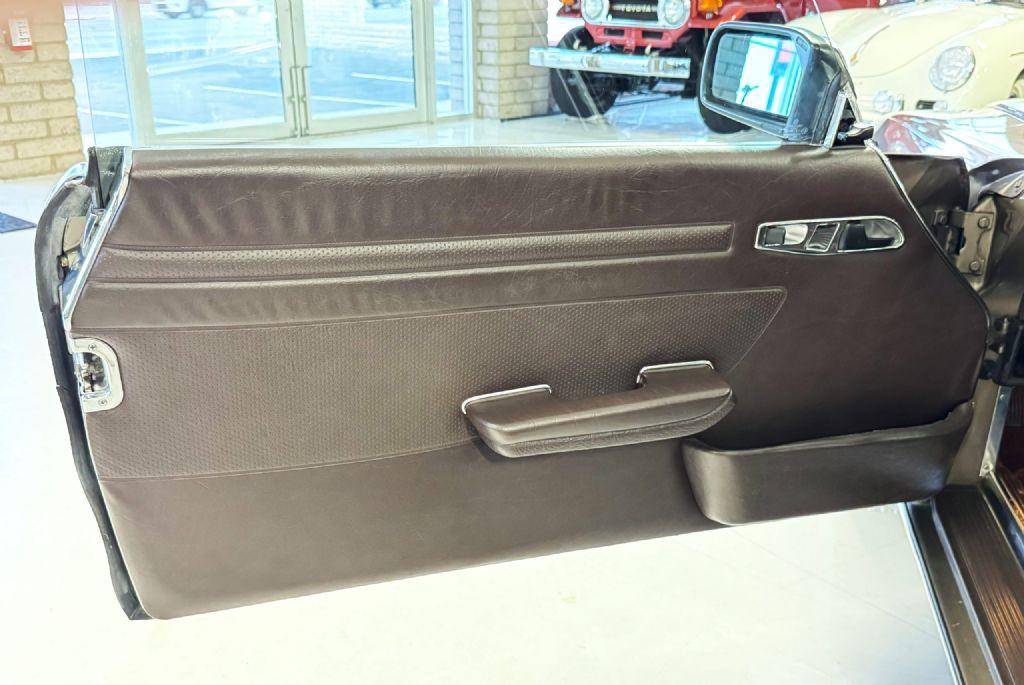 1989 Mercedes - Benz 560SL