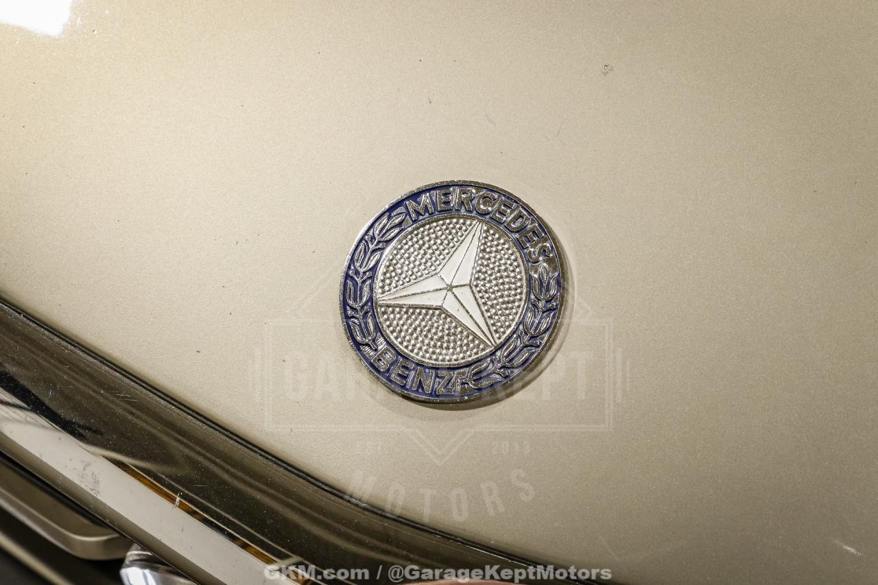 1986 Mercedes - Benz 560SL