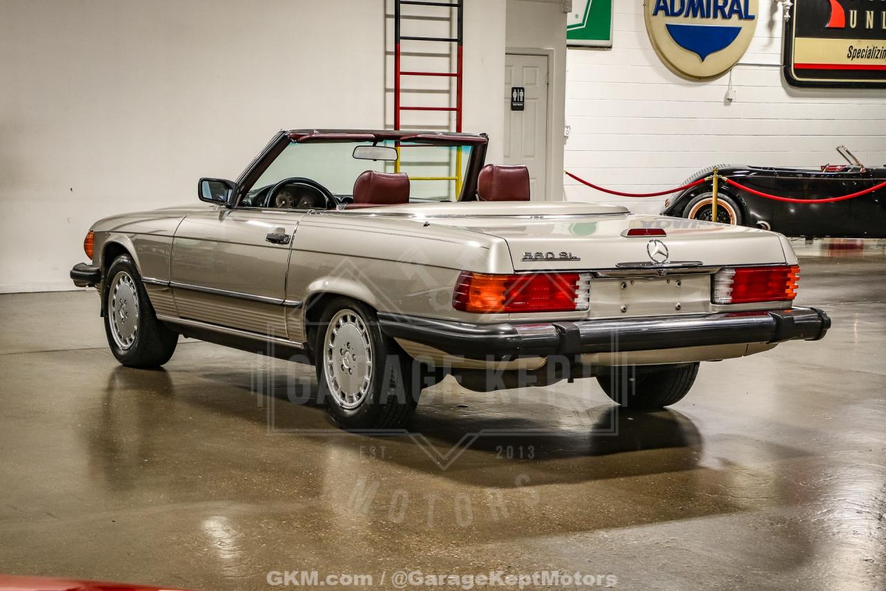 1986 Mercedes - Benz 560SL