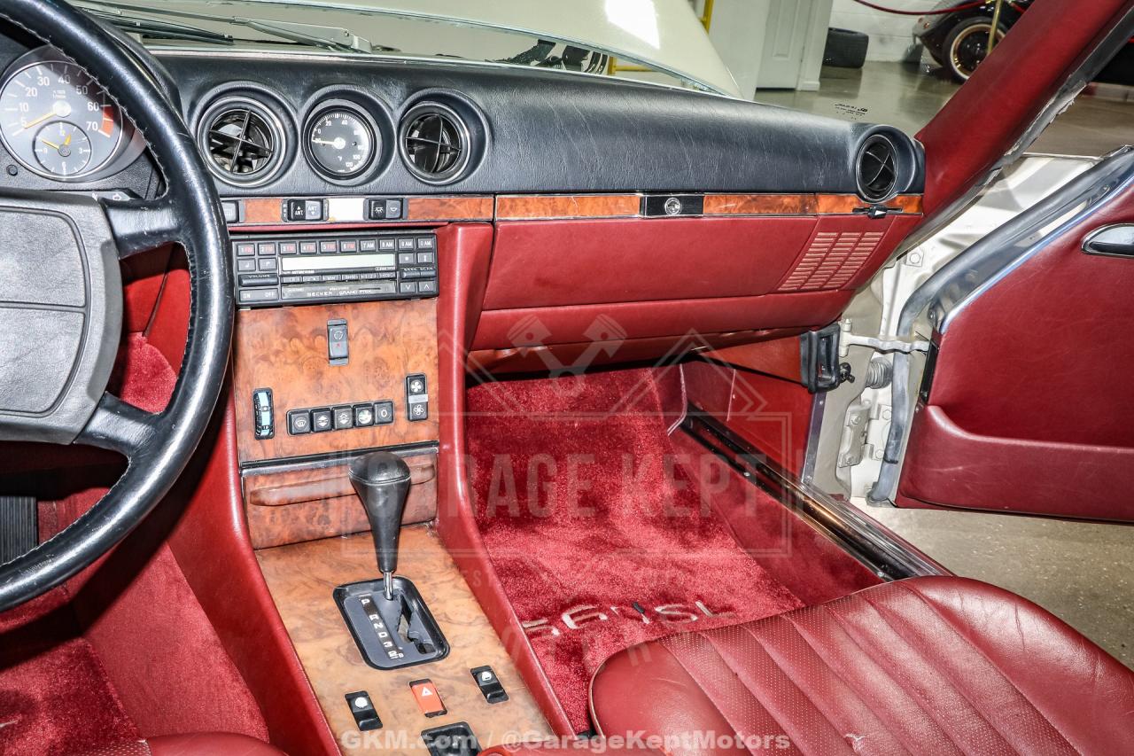 1986 Mercedes - Benz 560SL
