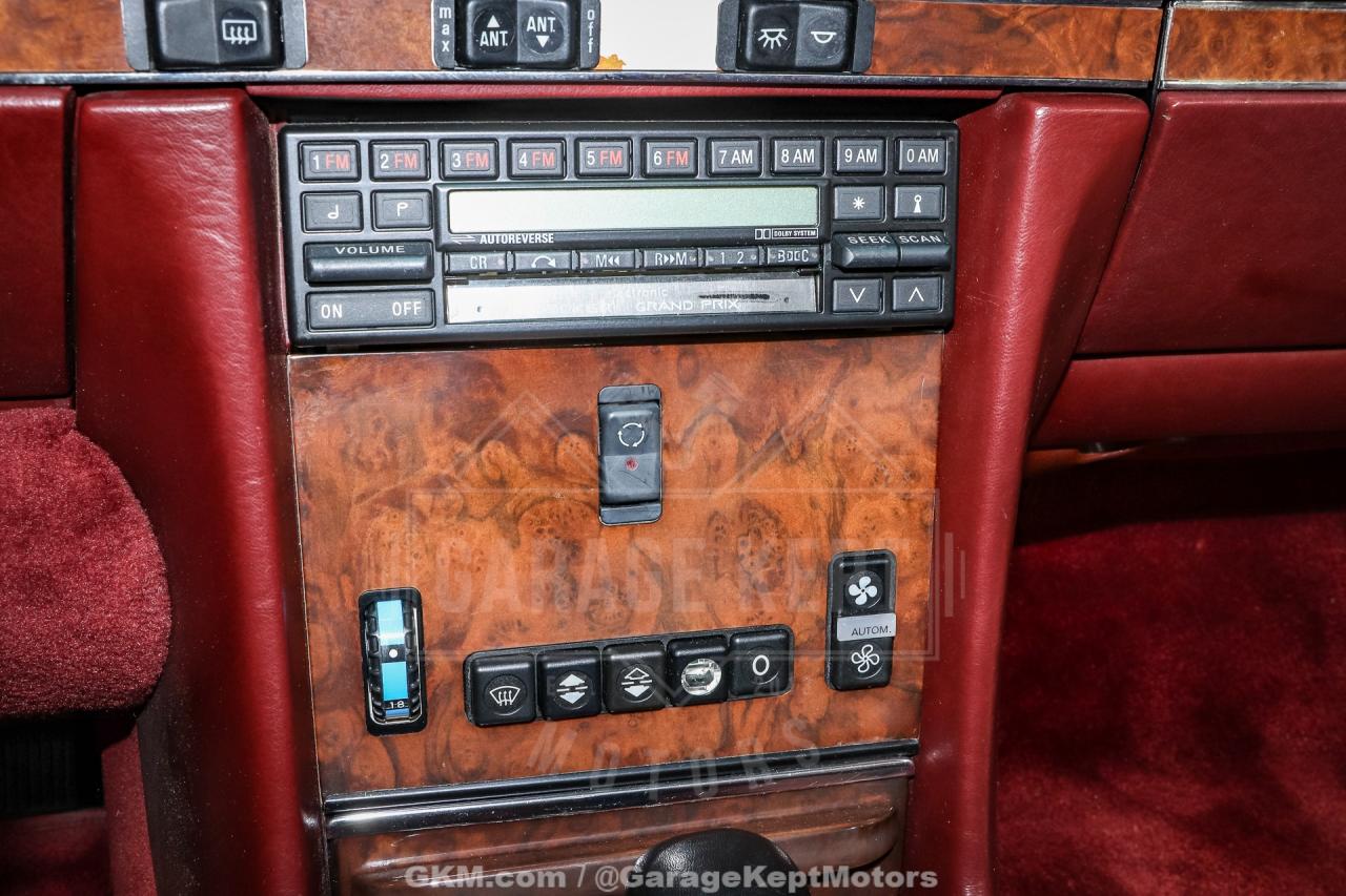 1986 Mercedes - Benz 560SL