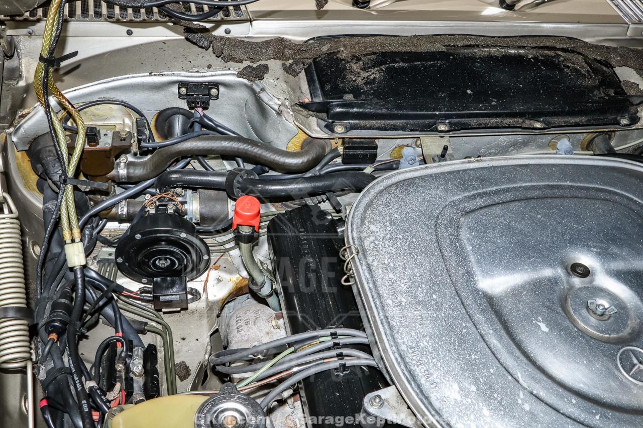 1986 Mercedes - Benz 560SL