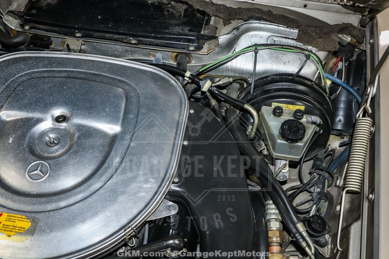 1986 Mercedes - Benz 560SL