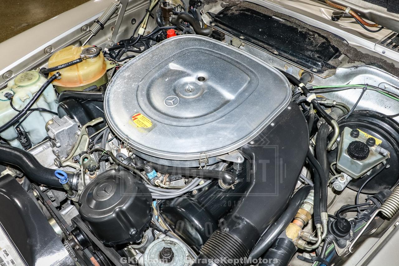 1986 Mercedes - Benz 560SL