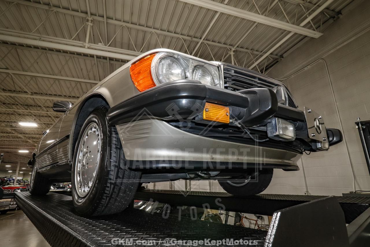 1986 Mercedes - Benz 560SL