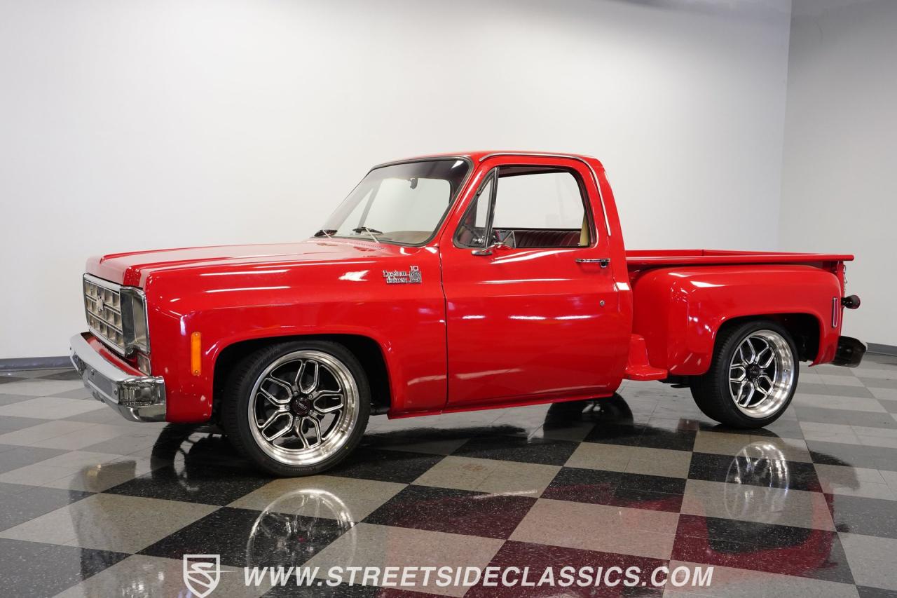 1976 Chevrolet C10 Custom Deluxe Stepside