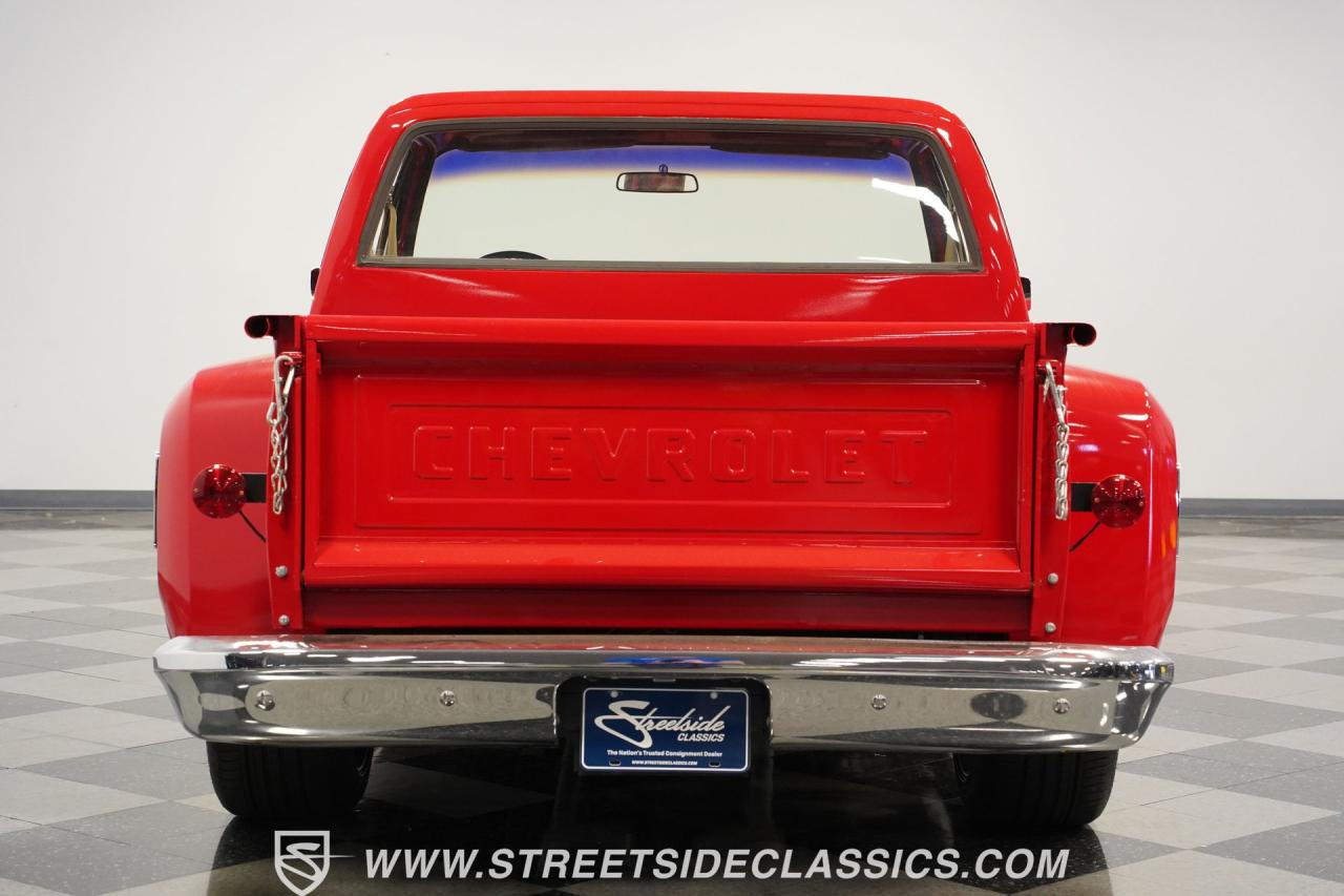 1976 Chevrolet C10 Custom Deluxe Stepside