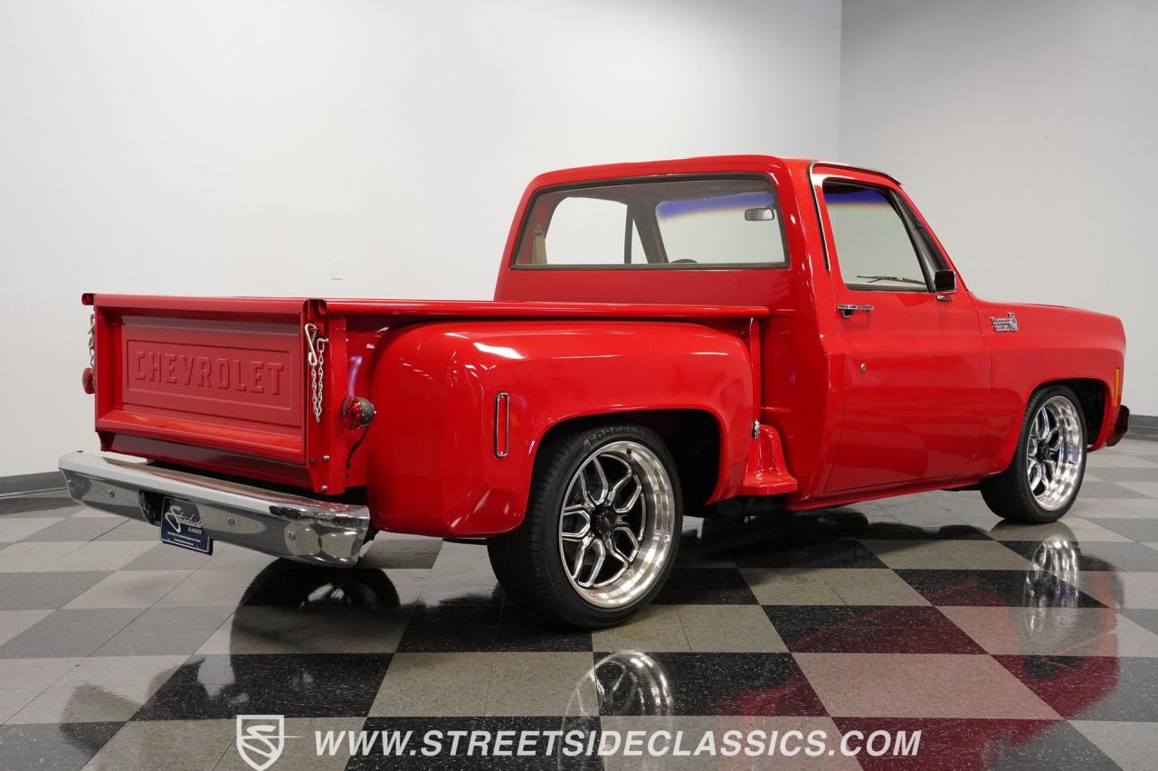 1976 Chevrolet C10 Custom Deluxe Stepside