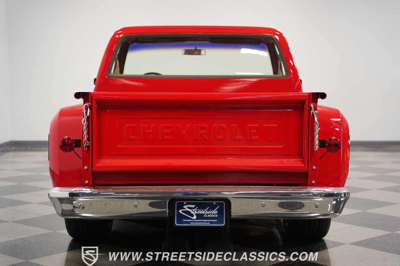 1976 Chevrolet C10 Custom Deluxe Stepside