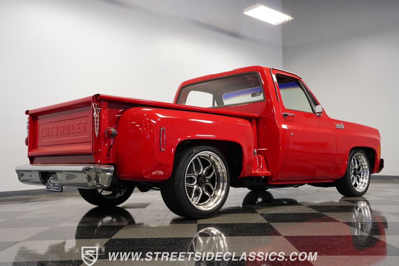 1976 Chevrolet C10 Custom Deluxe Stepside