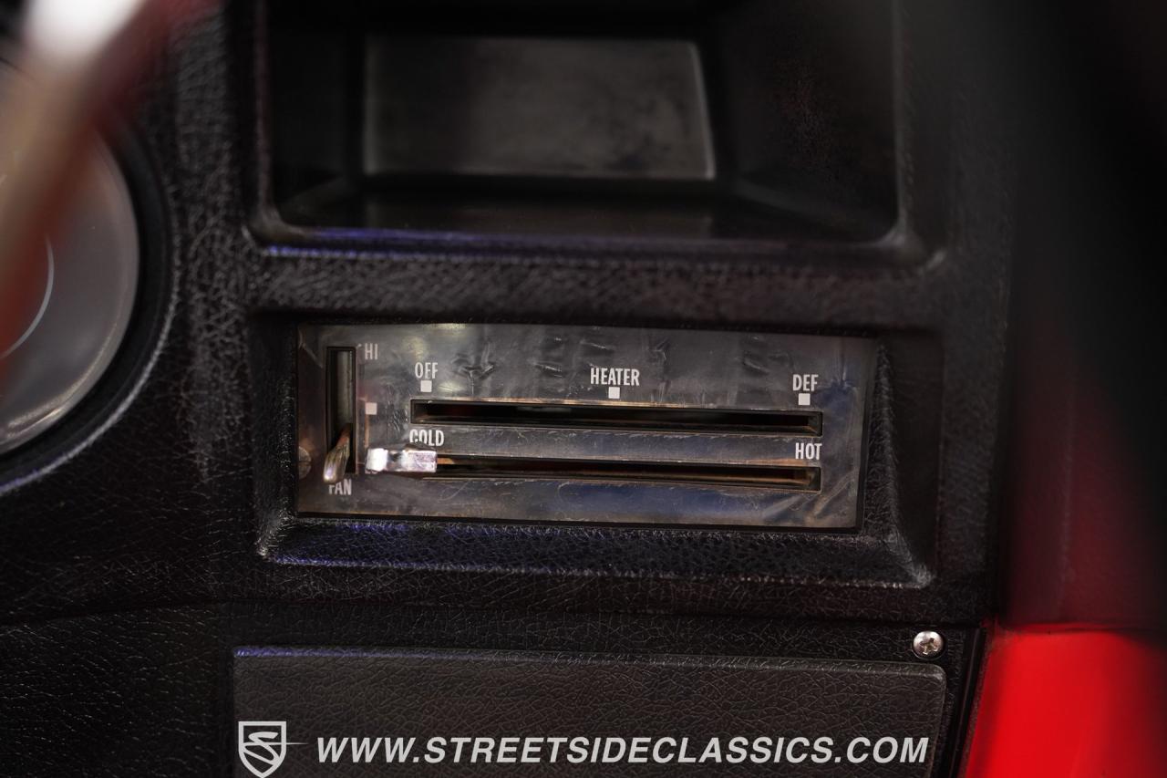 1976 Chevrolet C10 Custom Deluxe Stepside