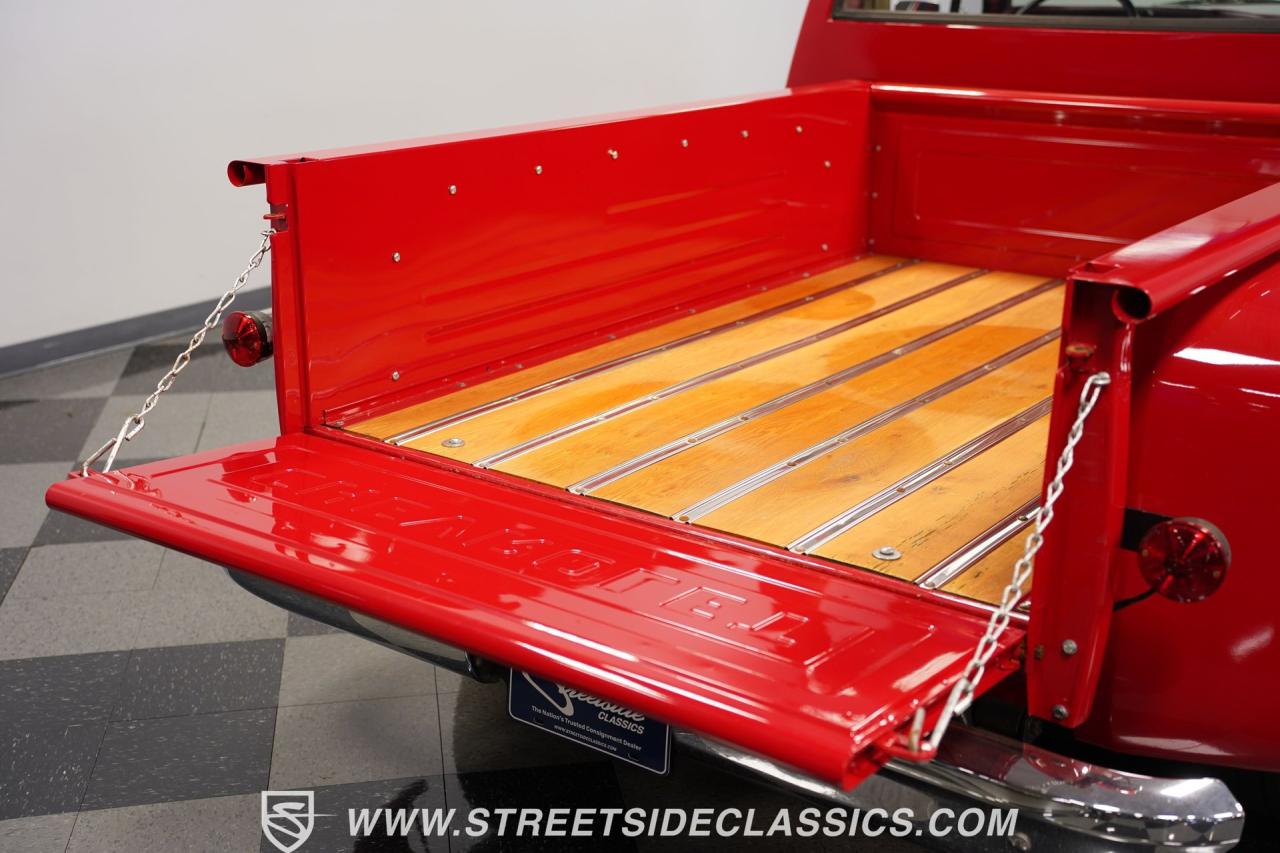 1976 Chevrolet C10 Custom Deluxe Stepside