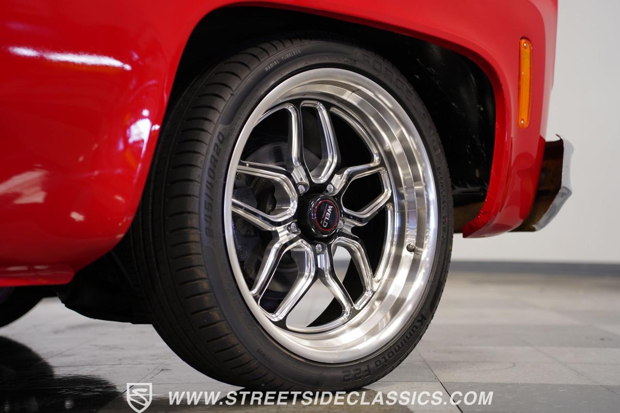 1976 Chevrolet C10 Custom Deluxe Stepside