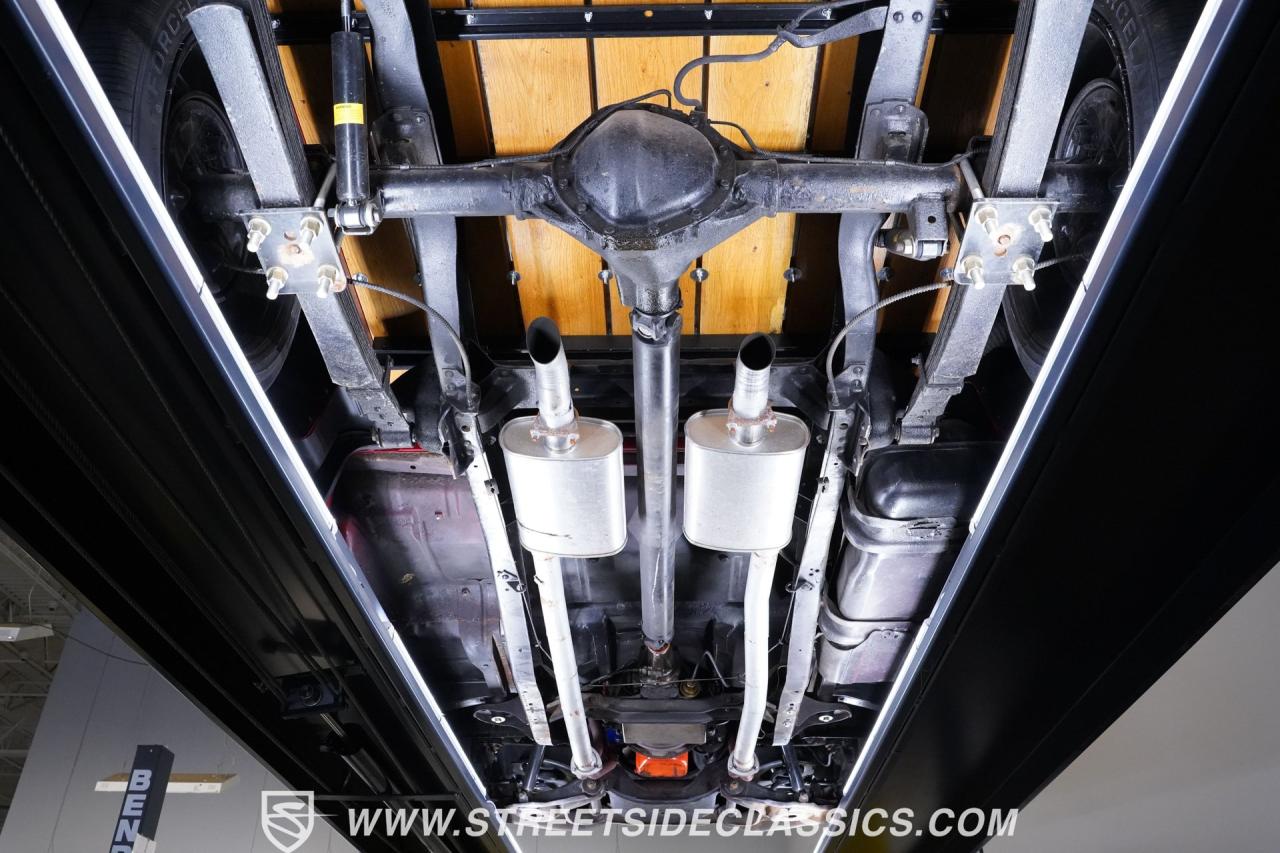 1976 Chevrolet C10 Custom Deluxe Stepside