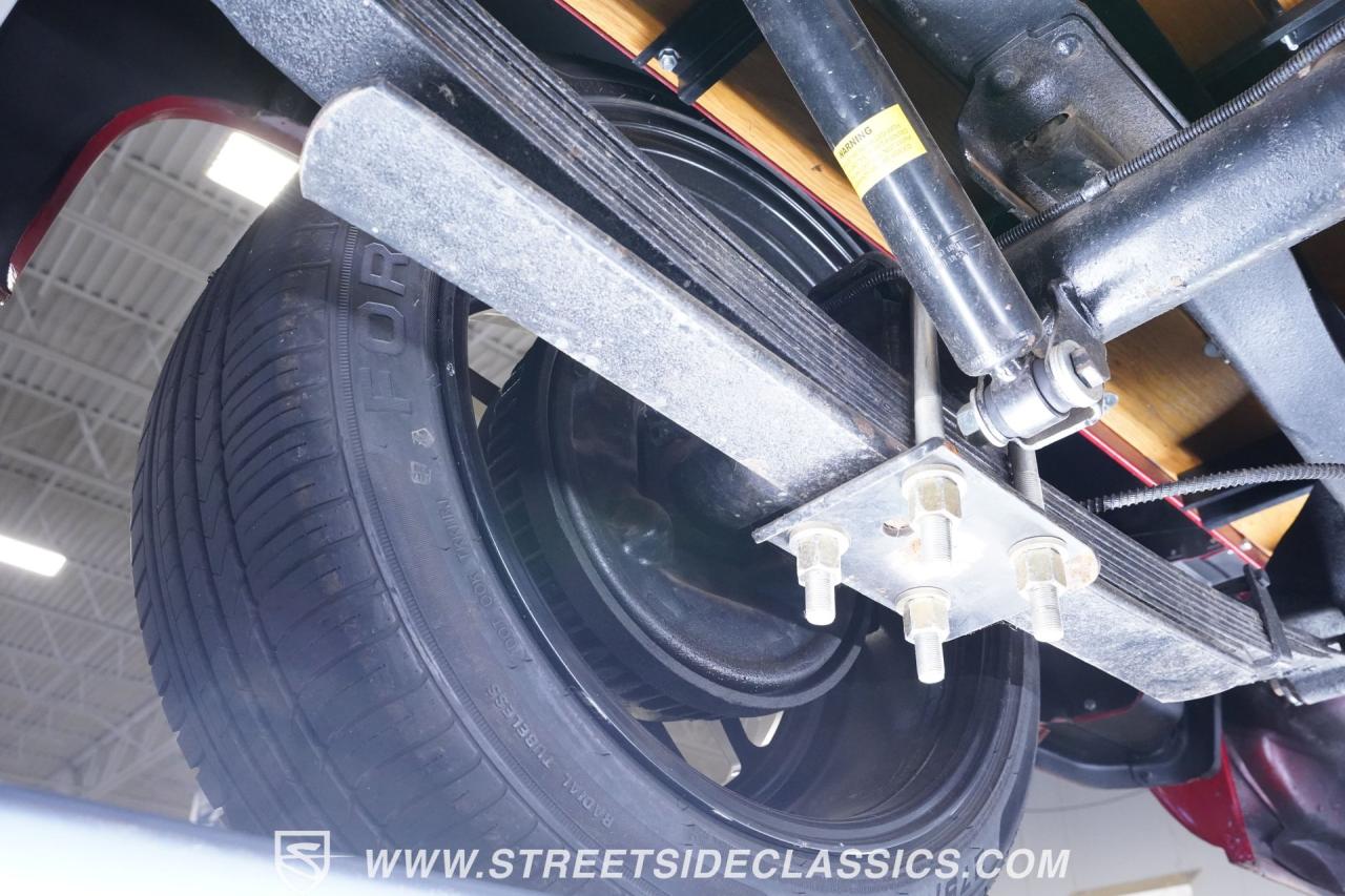 1976 Chevrolet C10 Custom Deluxe Stepside