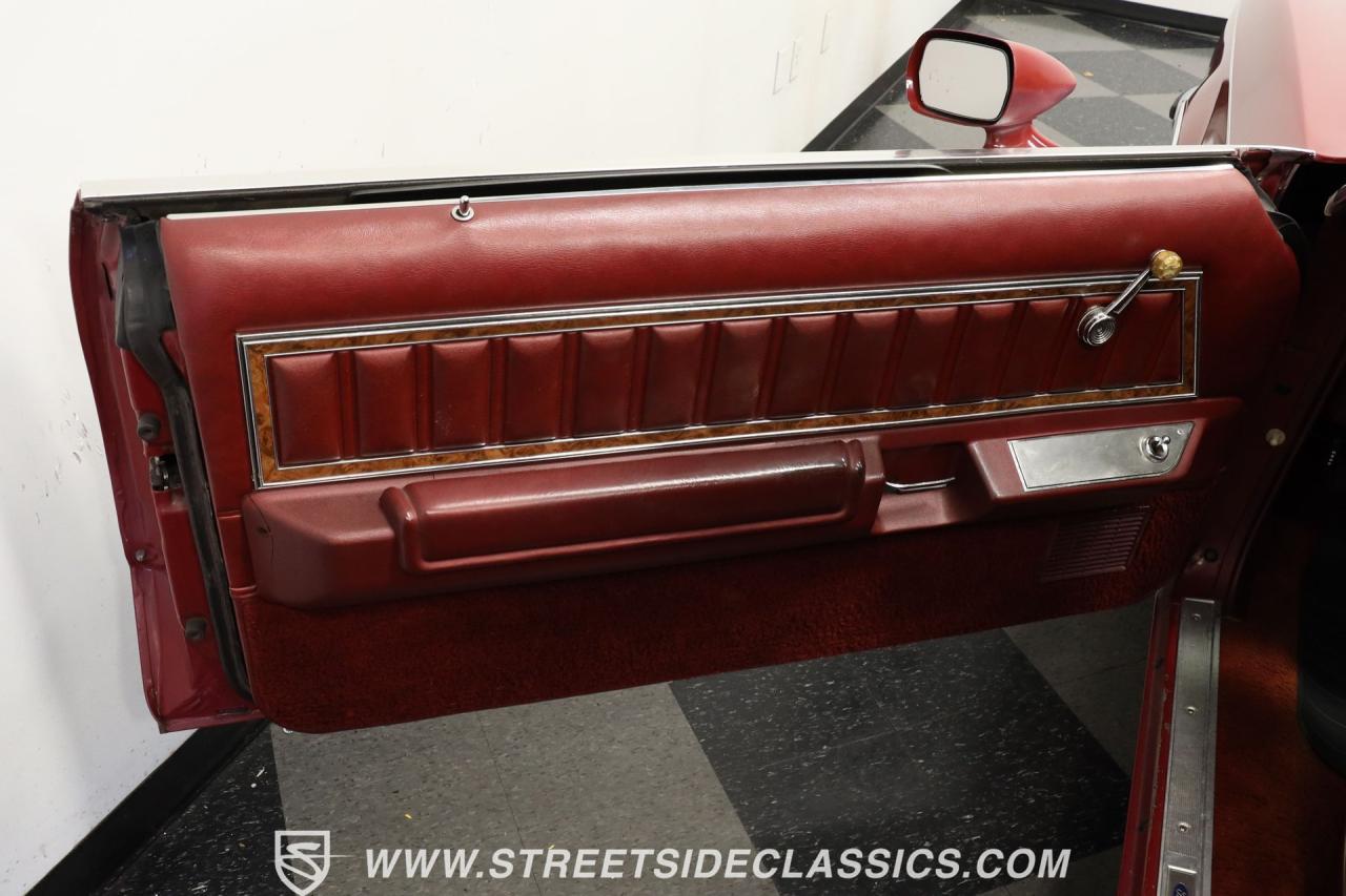 1977 Ford Thunderbird