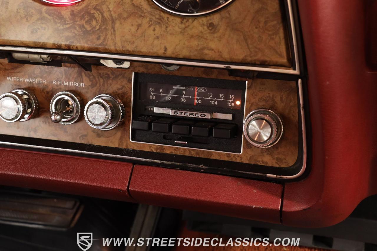 1977 Ford Thunderbird