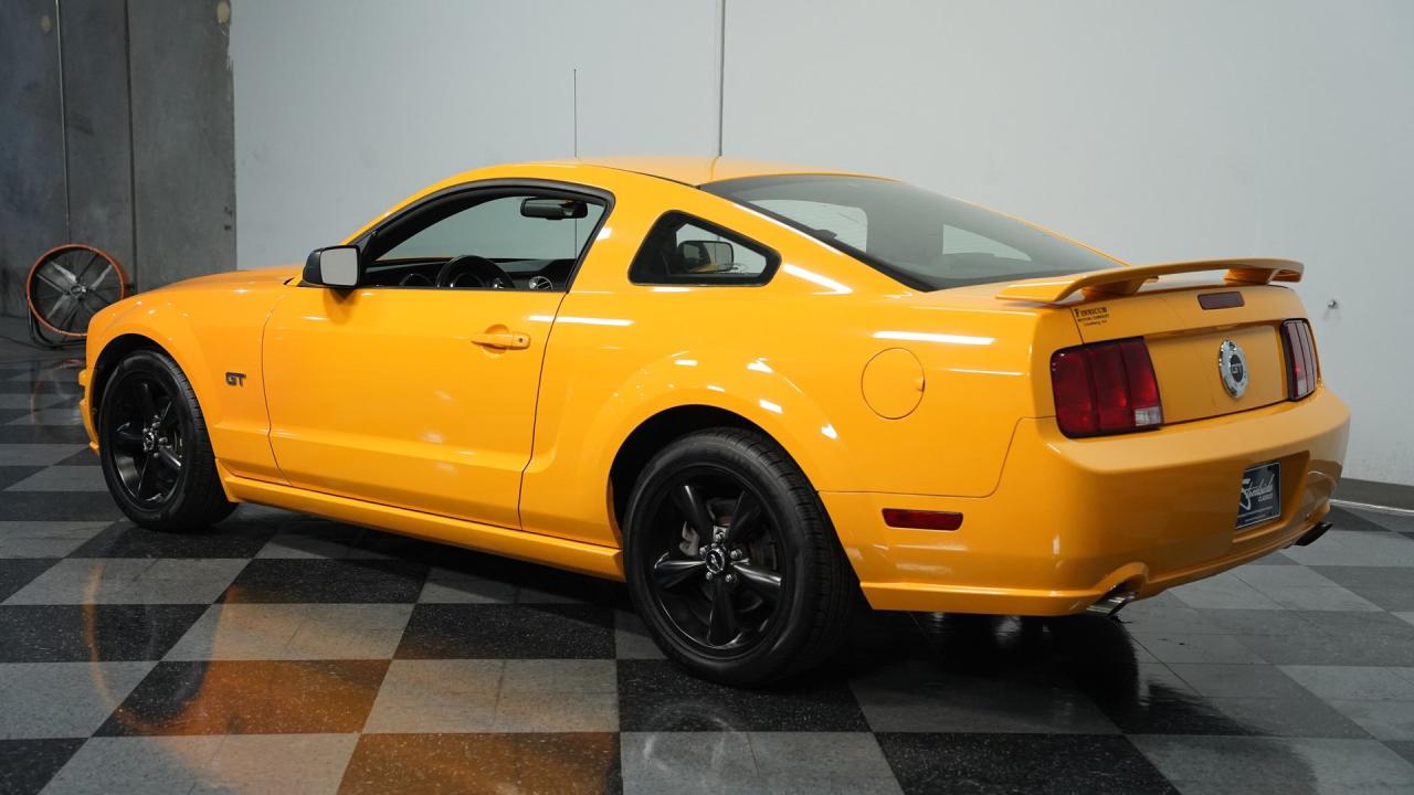 2007 Ford Mustang GT Deluxe