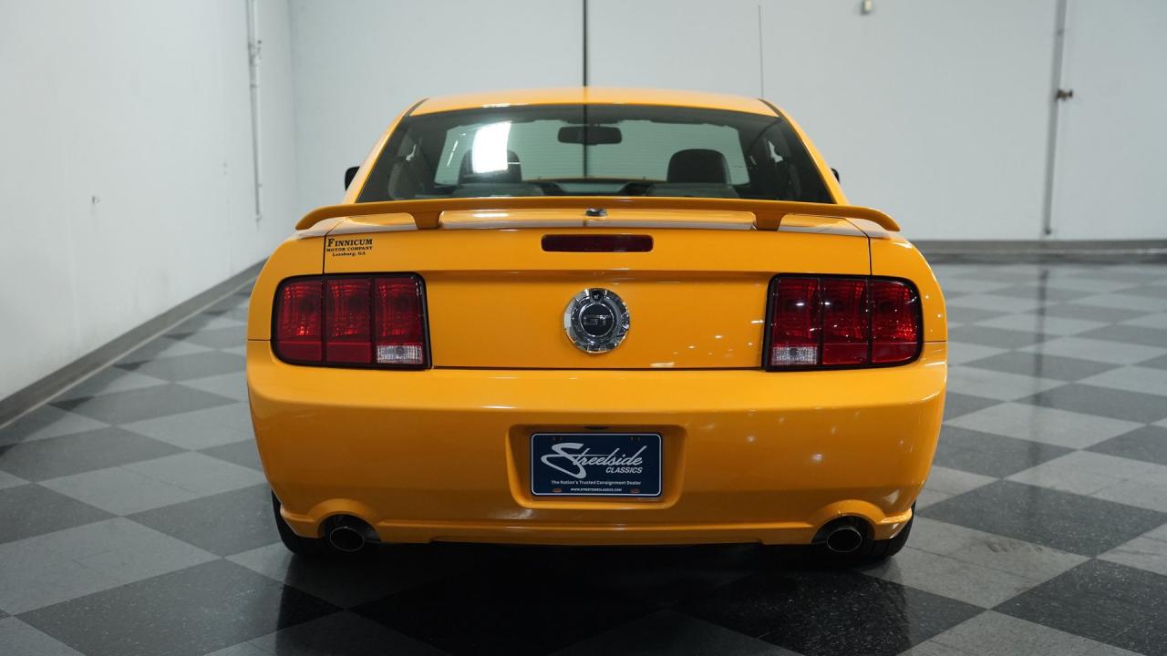2007 Ford Mustang GT Deluxe