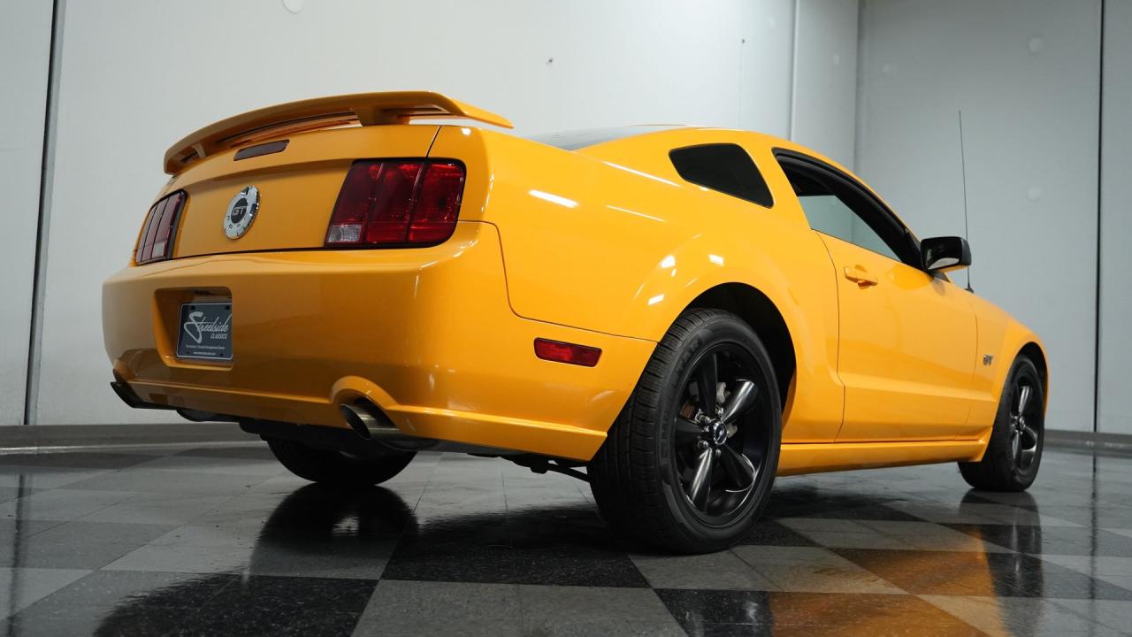 2007 Ford Mustang GT Deluxe