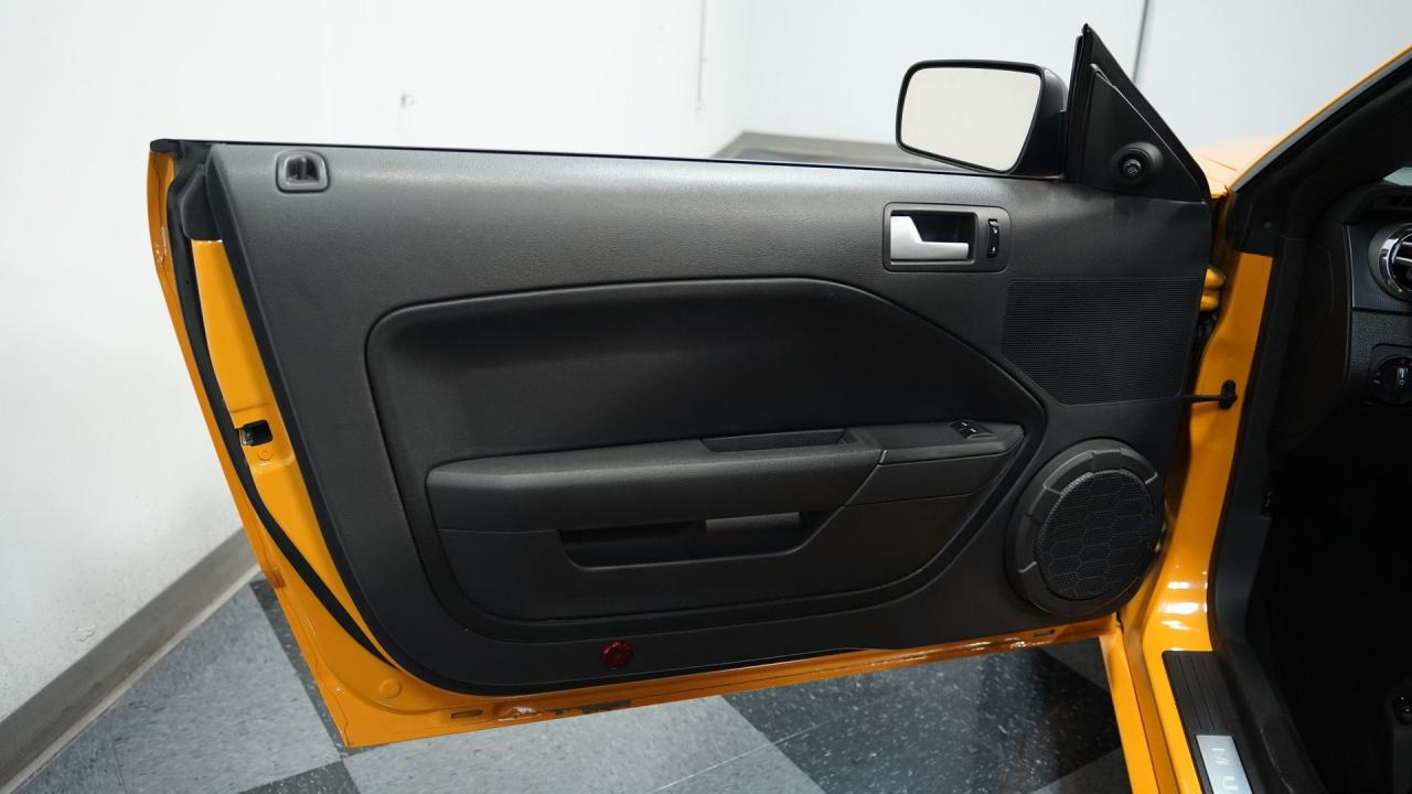 2007 Ford Mustang GT Deluxe