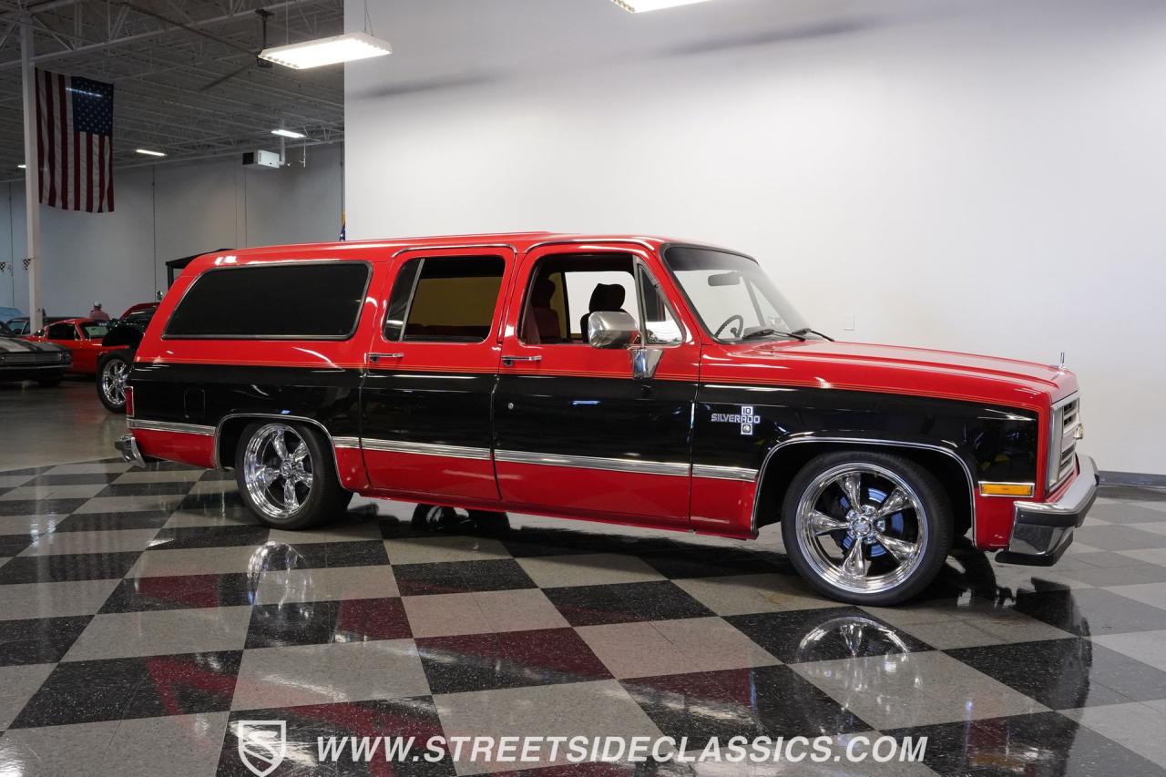 1987 Chevrolet Suburban Silverado