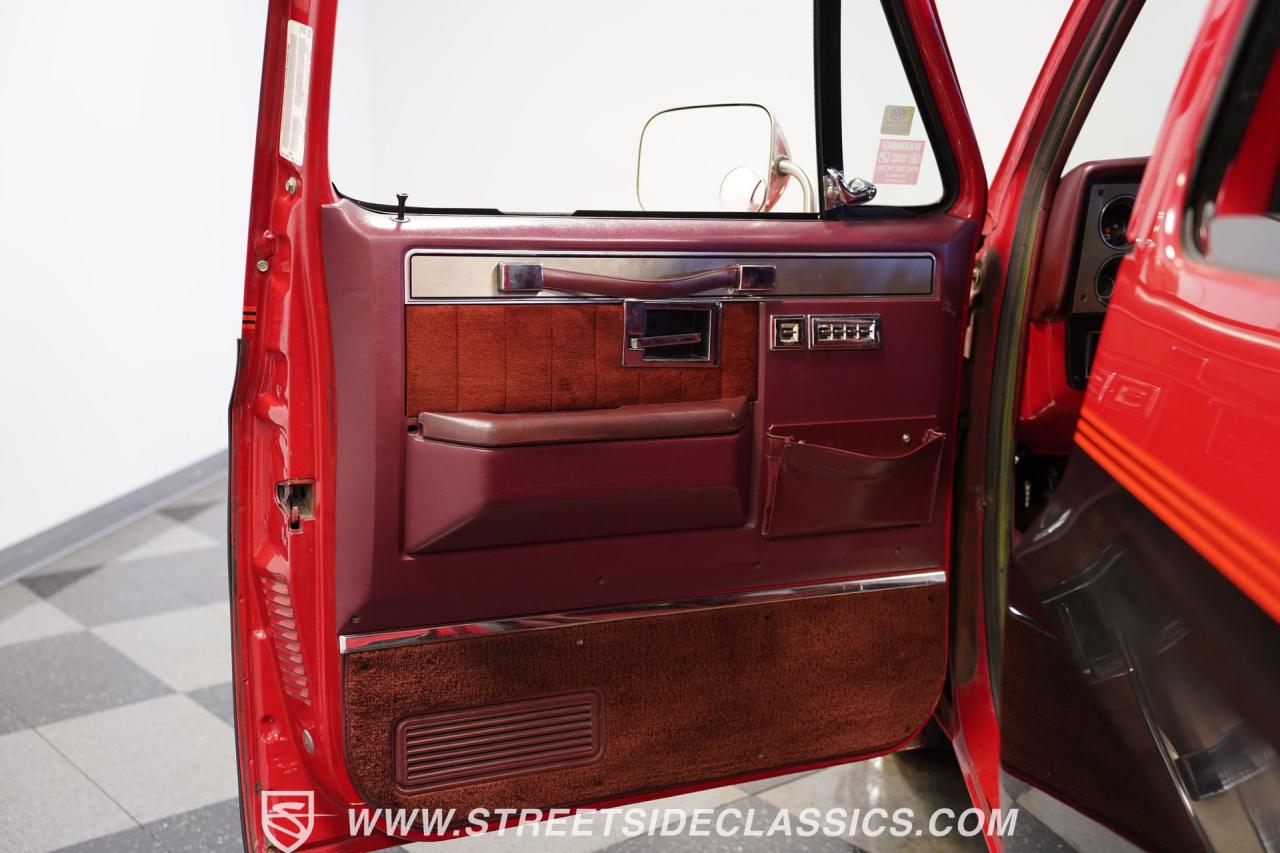 1987 Chevrolet Suburban Silverado