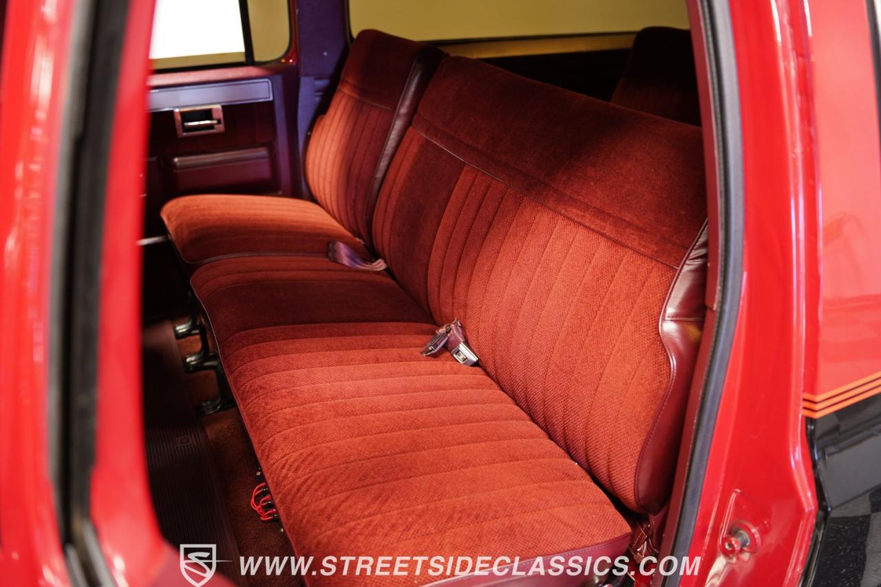 1987 Chevrolet Suburban Silverado