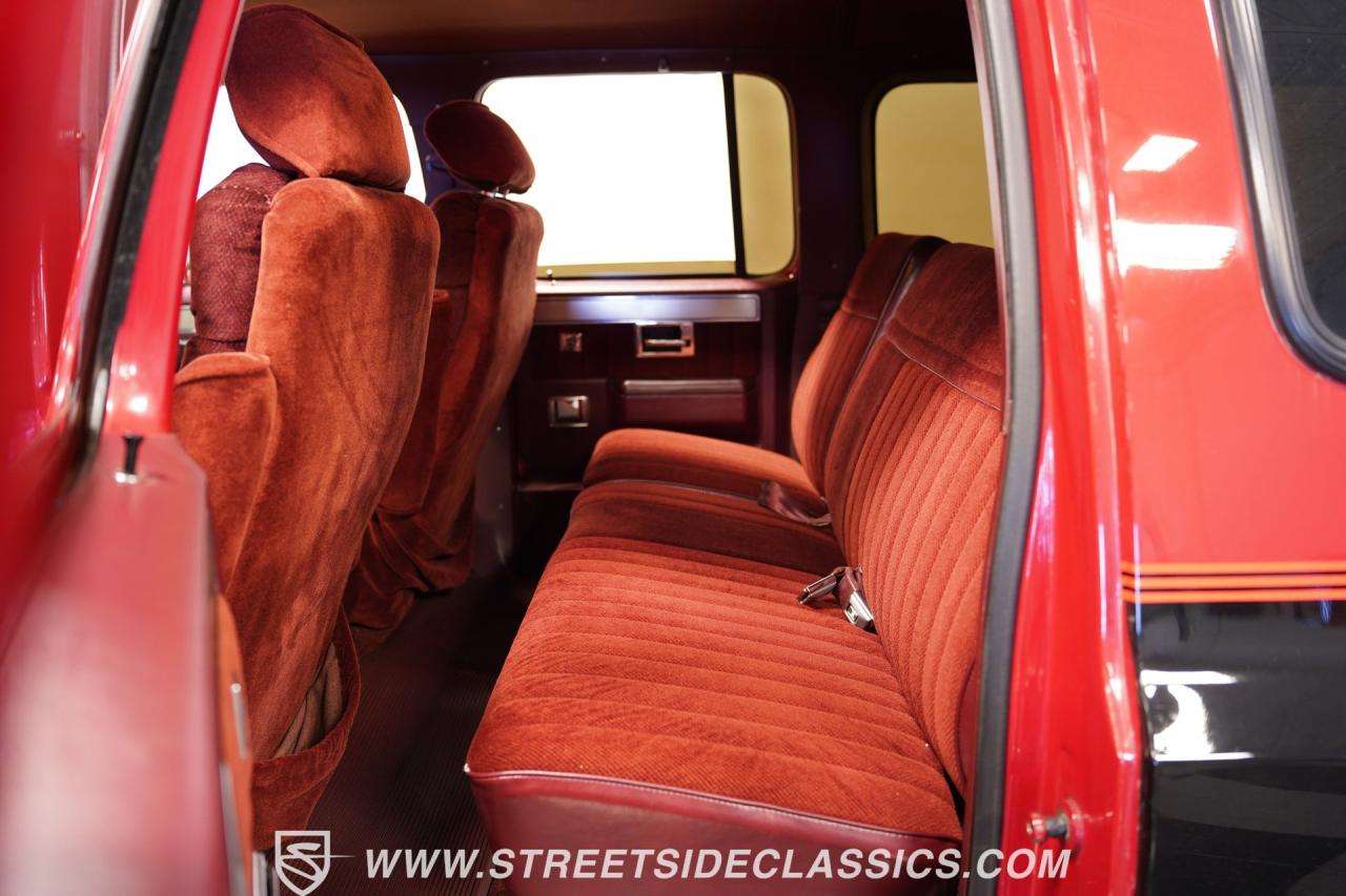 1987 Chevrolet Suburban Silverado