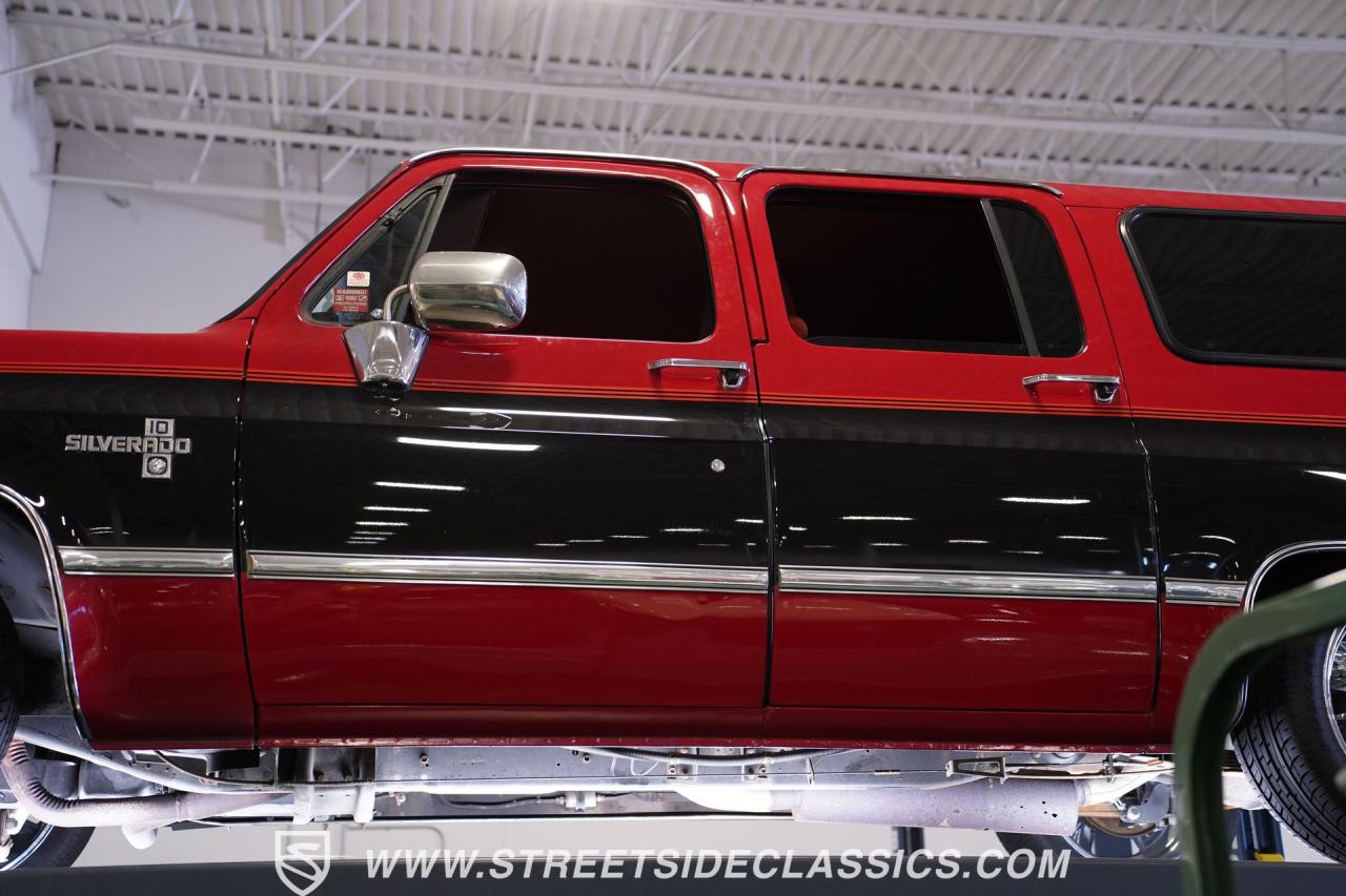 1987 Chevrolet Suburban Silverado