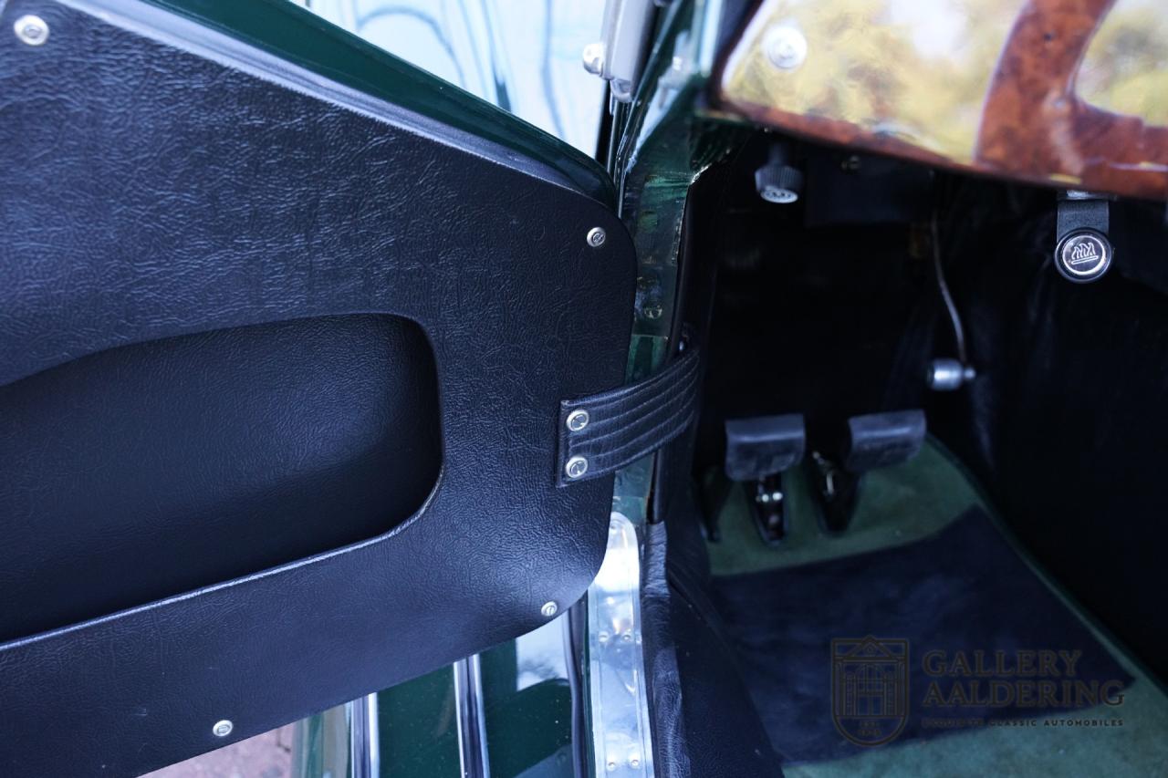 1991 Morgan PLUS 8 3.9 V8 &ldquo;25.500 miles&rdquo;