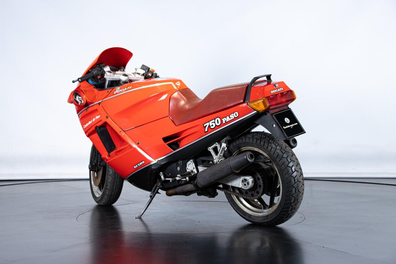 1988 Ducati PASO 750