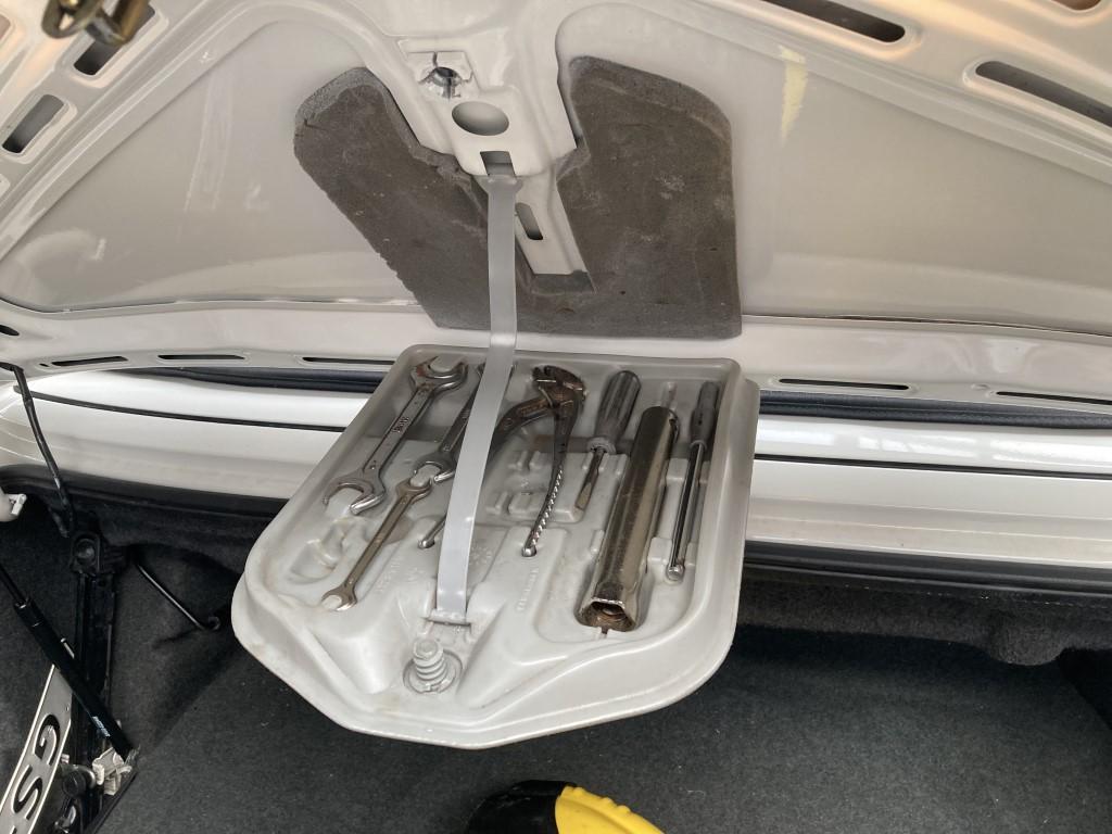 1987 BMW 325i  Cabrio