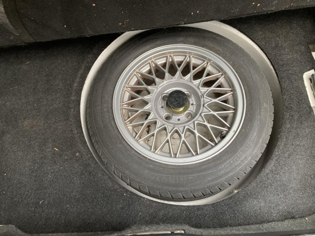 1987 BMW 325i  Cabrio