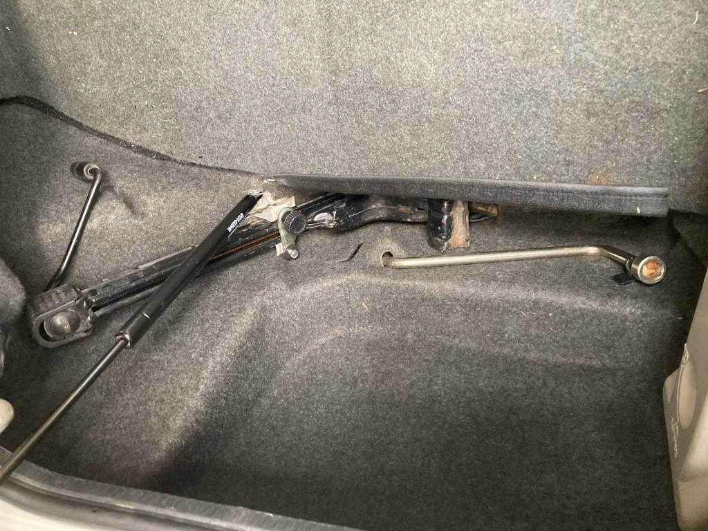 1987 BMW 325i  Cabrio