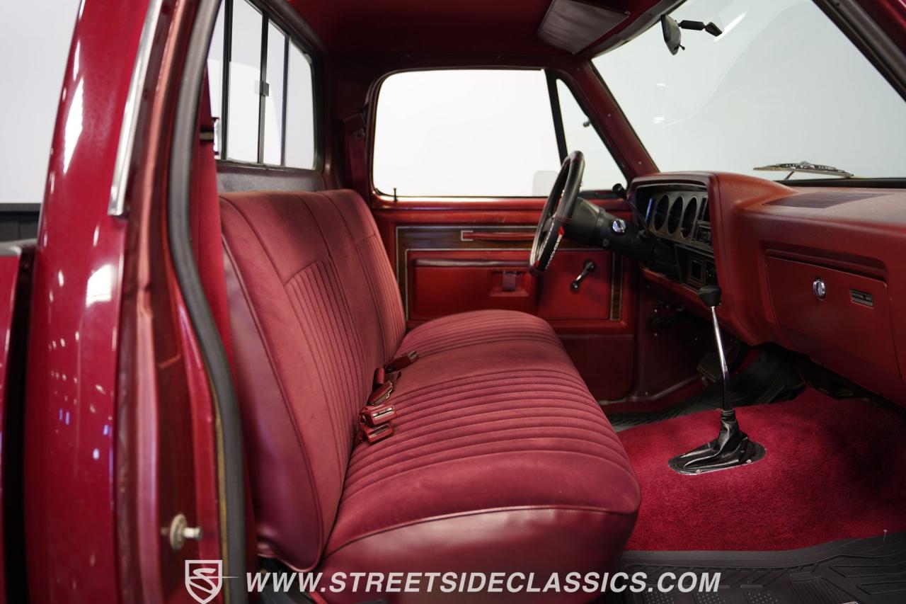 1986 Dodge Power Ram 150 Royal SE