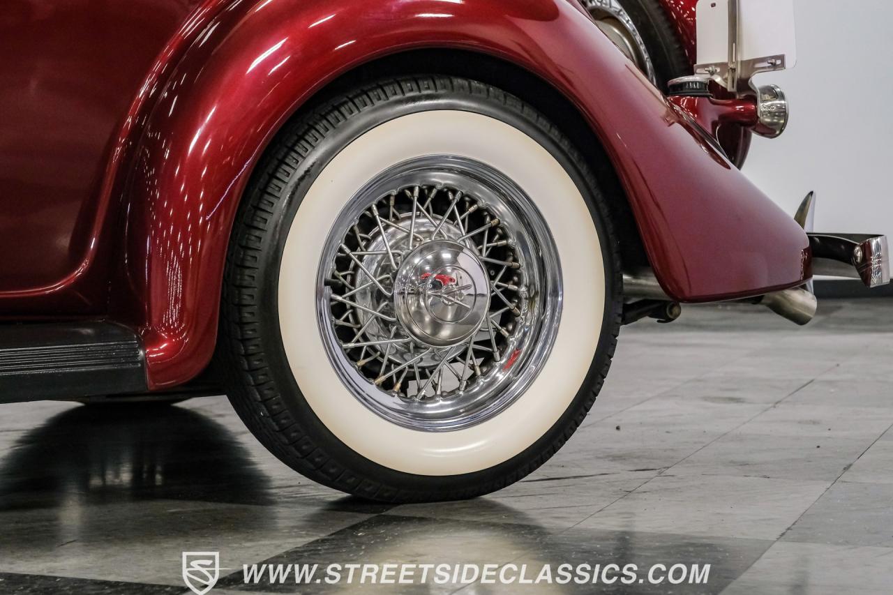 1935 Ford Cabriolet Street Rod