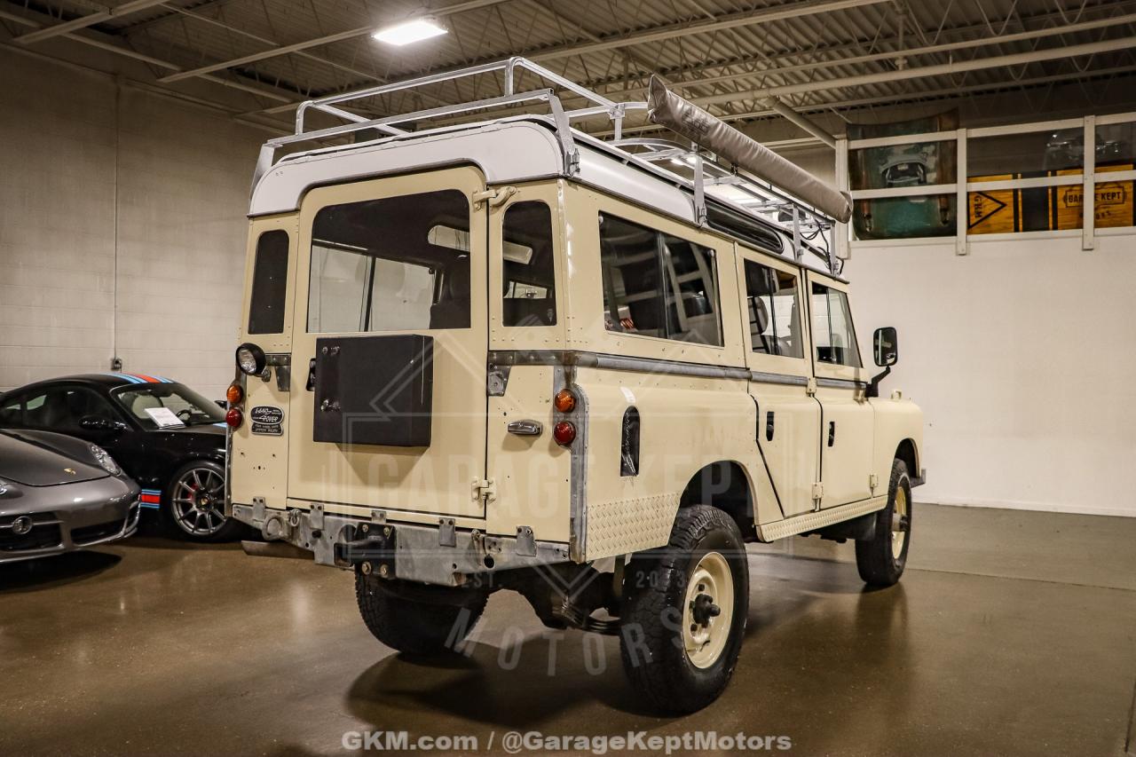 1974 Land Rover 109 Series III Wagon