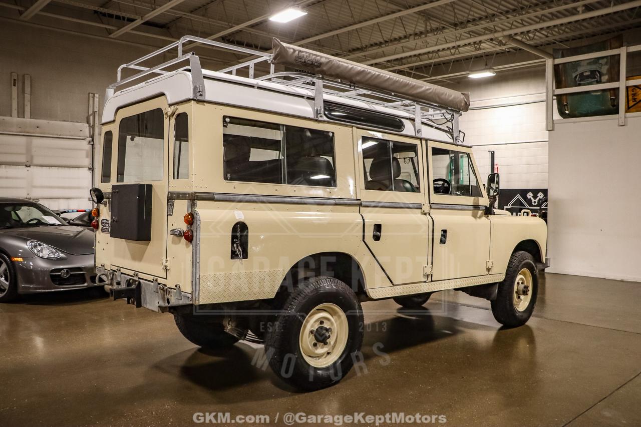 1974 Land Rover 109 Series III Wagon