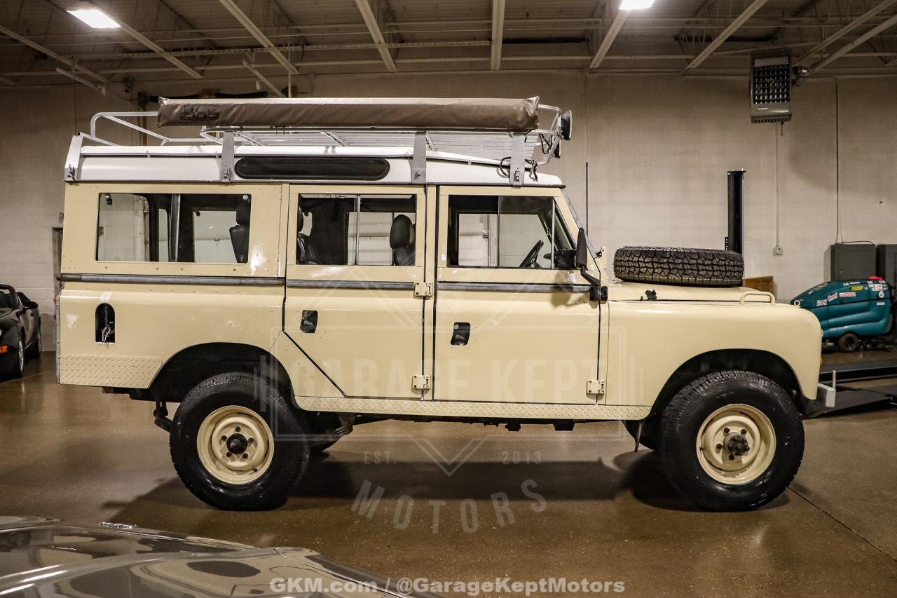 1974 Land Rover 109 Series III Wagon