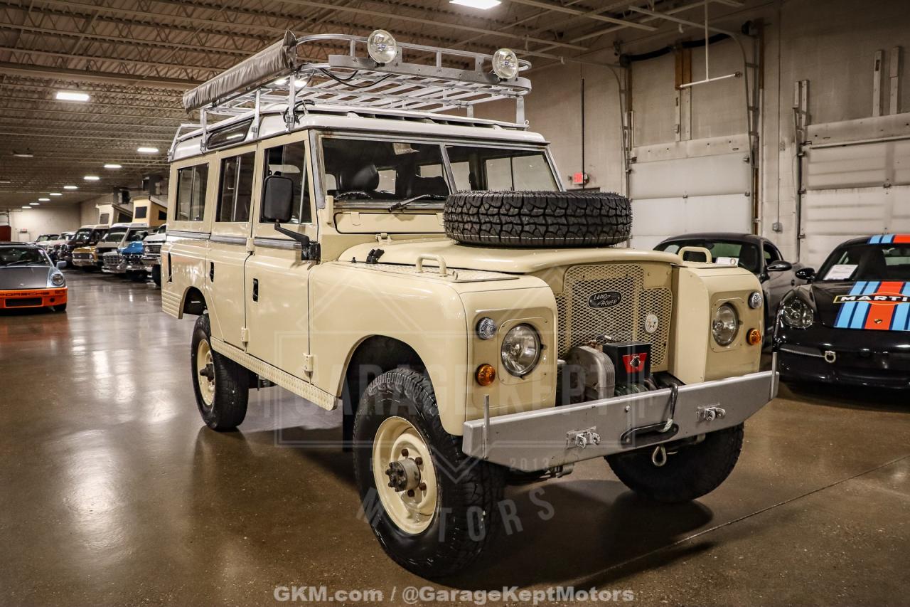 1974 Land Rover 109 Series III Wagon